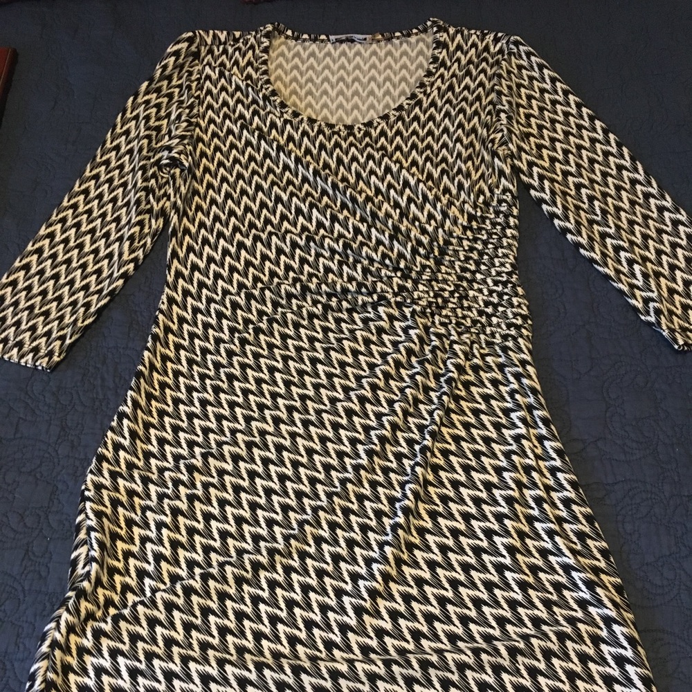 Patterned Calvin Klein fitted dress